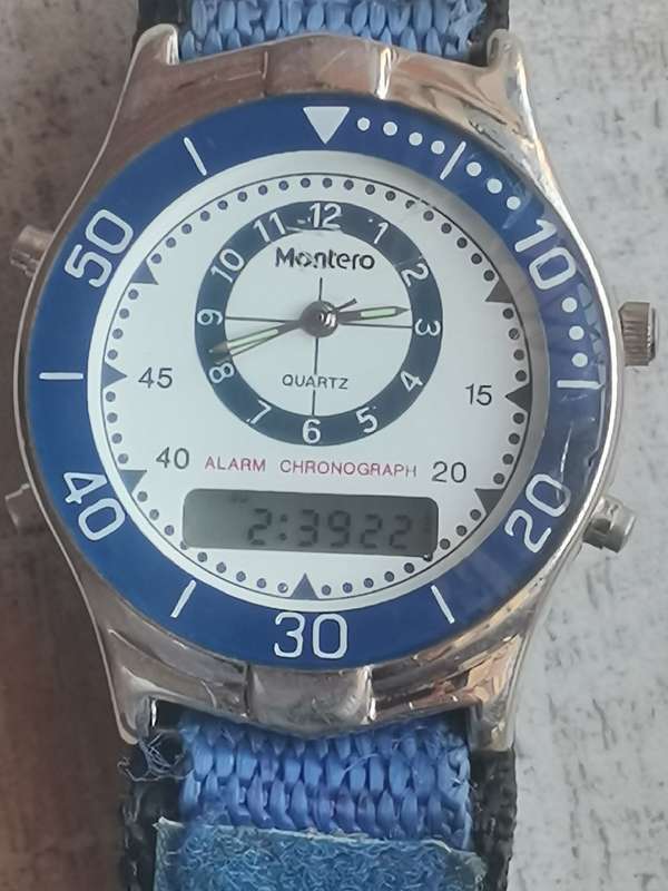 MONTERO QUARTZ ALARM CHRONOGRAPH ANALOG/DIGITAL WATCH IN EXCELLENT WORKING CONDITION