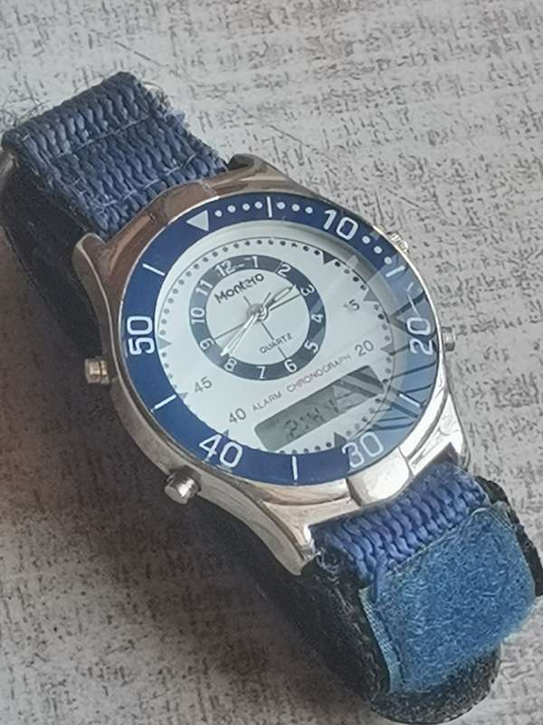 MONTERO QUARTZ ALARM CHRONOGRAPH ANALOG/DIGITAL WATCH IN EXCELLENT WORKING CONDITION