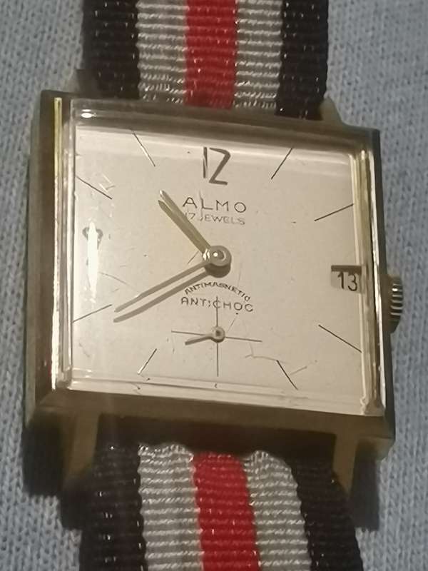 VINTAGE MENS SWISS ALMO MECHANICAL WATCH WITH SUB-SECONDS IN EXCELLENT WORKING CONDITION