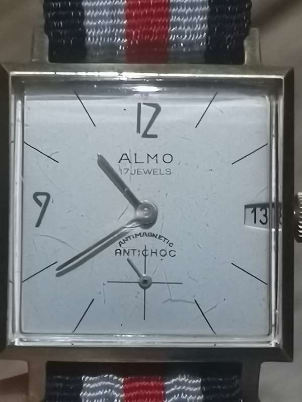 VINTAGE MENS SWISS ALMO MECHANICAL WATCH WITH SUB-SECONDS IN EXCELLENT WORKING CONDITION