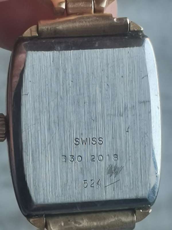 VINTAGE LADIES GOLD ROTARY WATCH IN EXCELLENT WORKING CONDITION
