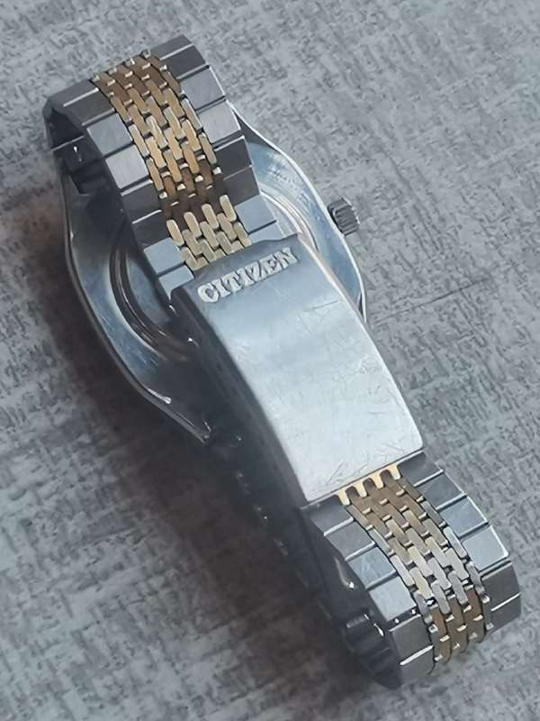 VINTAGE CITIZEN SEVEN MENS WATCH IN EXCELLENT WORKING CONDITION