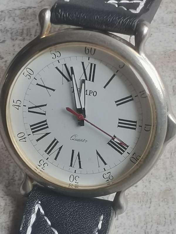 MENS TEMPO WATCH IN EXCELLENT WORKING CONDITION