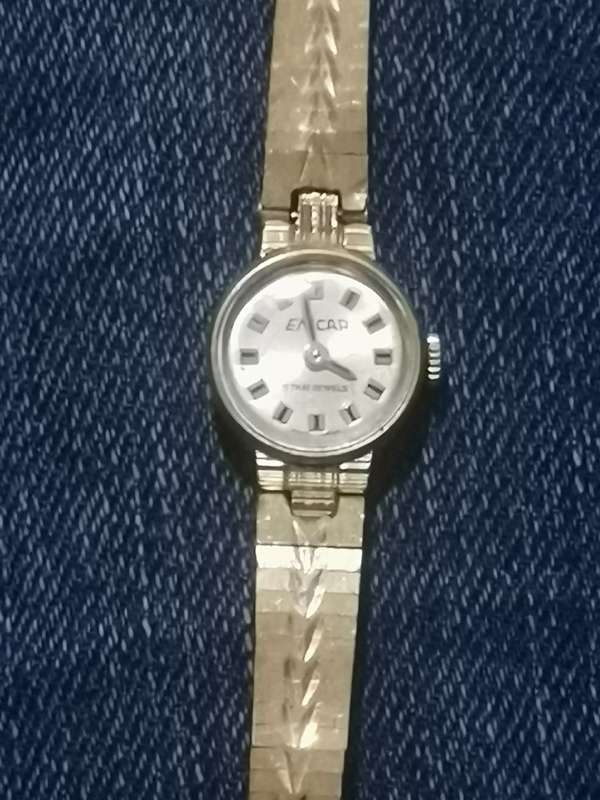 VINTAGE ENICAR LADIES GOLD SWISS MADE WATCH IN EXCELLENT WORKING CONDITION