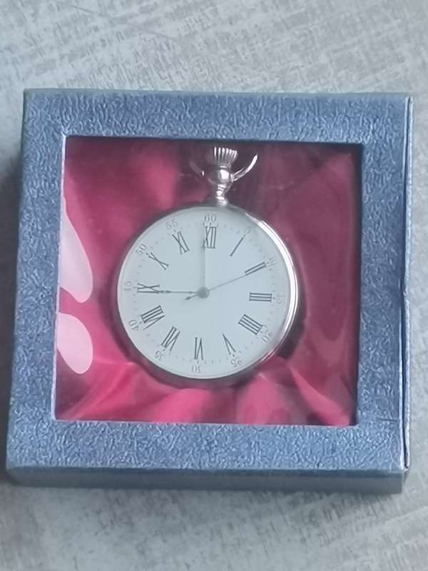STUNNING MENS POCKET WATCH NEW WITH DISPLAY BOX