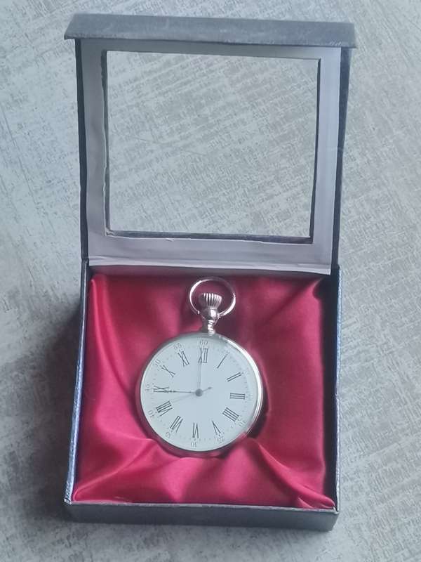 STUNNING MENS POCKET WATCH NEW WITH DISPLAY BOX