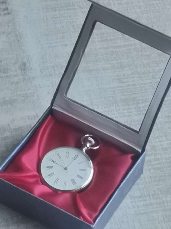 STUNNING MENS POCKET WATCH NEW WITH DISPLAY BOX