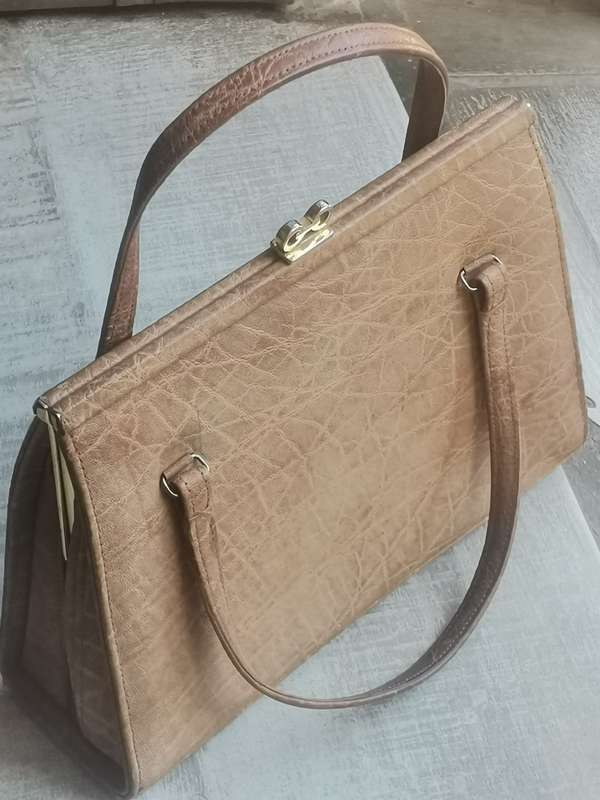 LADIES CORBEAU CURIO GENUINE ELEPHANT HANDBAG IN EXCELLENT CONDITION