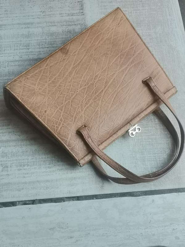 LADIES CORBEAU CURIO GENUINE ELEPHANT HANDBAG IN EXCELLENT CONDITION