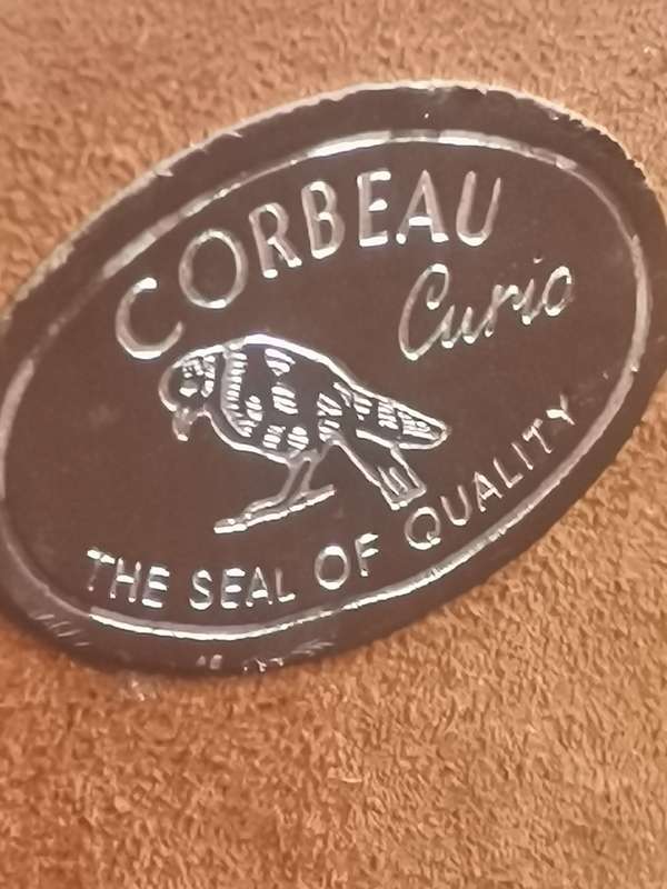 LADIES CORBEAU CURIO GENUINE ELEPHANT HANDBAG IN EXCELLENT CONDITION