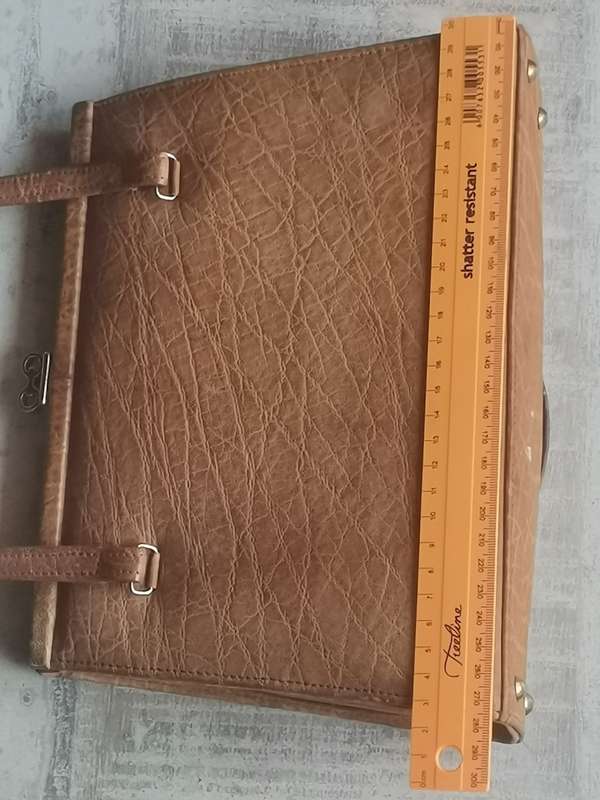 LADIES CORBEAU CURIO GENUINE ELEPHANT HANDBAG IN EXCELLENT CONDITION