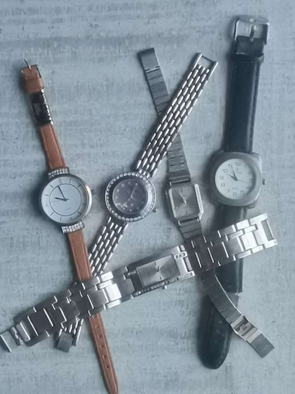 5 x LADIES WATCHES ALL IN GOOD WORKING CONDITION - BIDDING FOR ALL 5
