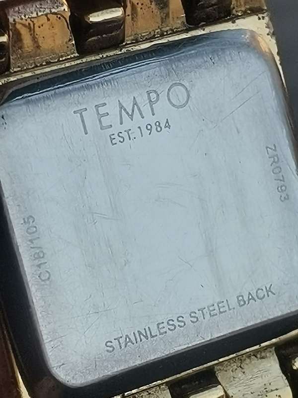 STUNNING TEMPO LADIES GOLD PLATED WATCH IN EXCELLENT WORKING CONDITION