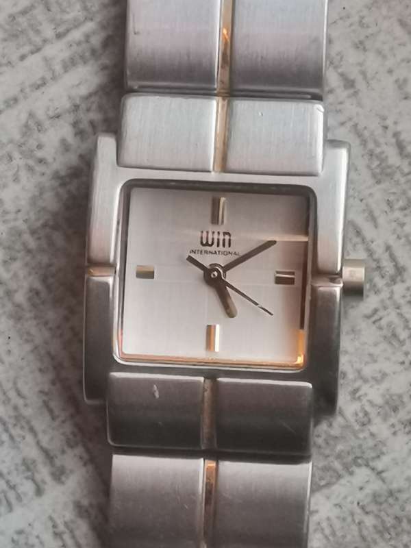 STUNNING LADIES BRANDED WATCH COLLECTION ALL IN EXCELLENT WORKING COND - BIDDING FOR ALL 3 WATCES