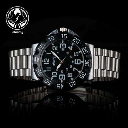 INFANTRY New Mens Quartz Watch with Stainless Steel Strap - CRAZY R1 START - NO RESERVE