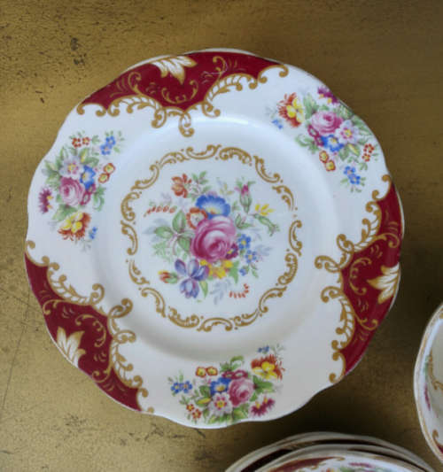 Royal Albert Bone China - Canterbury Design