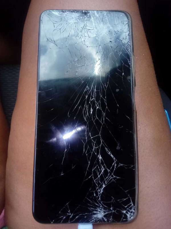 Damaged Huawei Y71