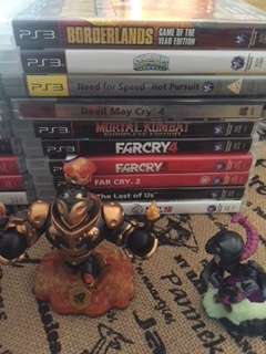 PS3 Bundle (20 Games, 2 remotes)