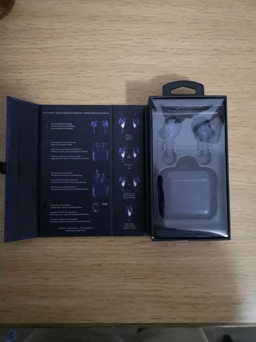 Skullcandy Indy Wireless Earbuds Skullcandy Indy Wireless Earbuds Skullcandy Indy Wireless Earbuds