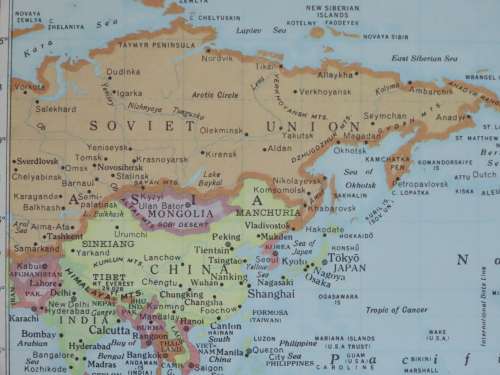 1961 Map of The World, Excellent condition, Original McNally Map