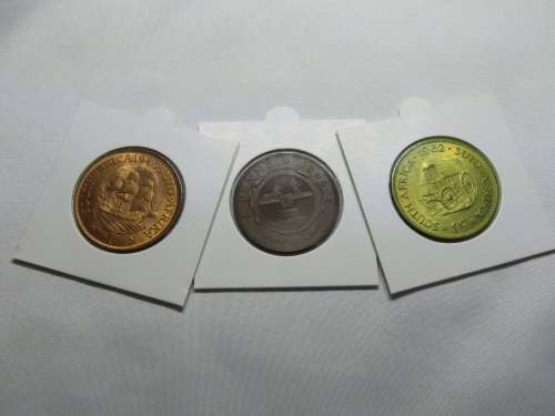 32.5 mm Self Adhesive Coin Holders, 20 x Hartberger Coin Flips, No PVC
