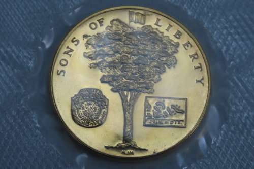 American Revolution Bicentennial First Day Cover 1972 with George Washington Cherry Tree Medal