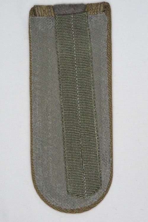 1 Pair DDR East German Unteroffizier Shoulder Boards Rank Epaulettes, Subdued