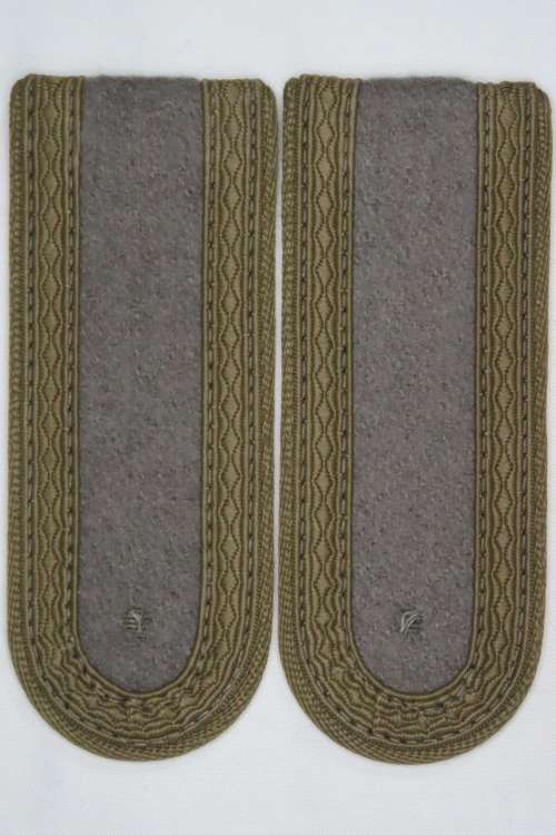 1 Pair DDR East German Unteroffizier Shoulder Boards Rank Epaulettes, Subdued