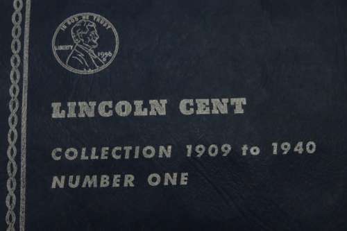 Collector`s Folder for Lincoln Cent Collection Starting 1909 to 1940