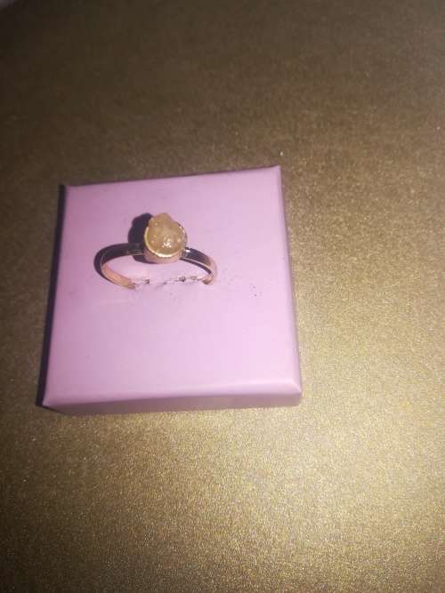 Gold diamond rings