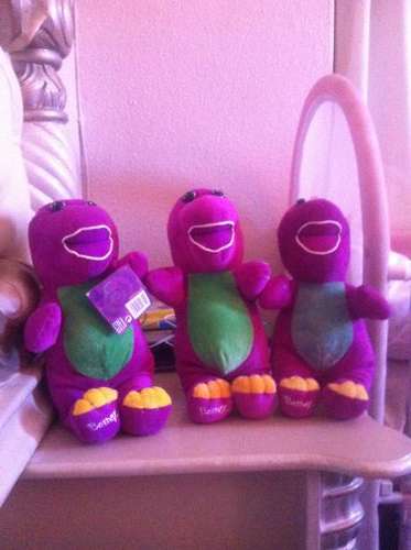 BARNEY I LOVE YOU SINGING TEDDY