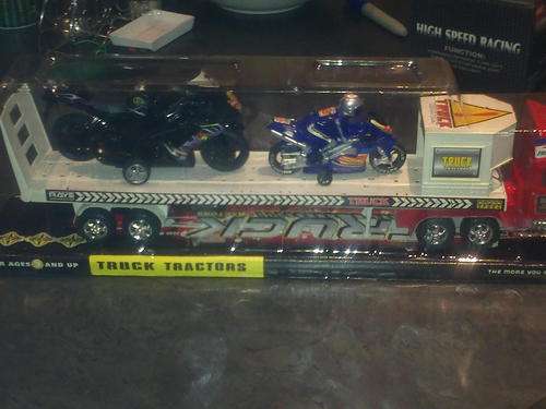 ****MONSTER TRUCK WITH 2 MOTORCYCLES****
