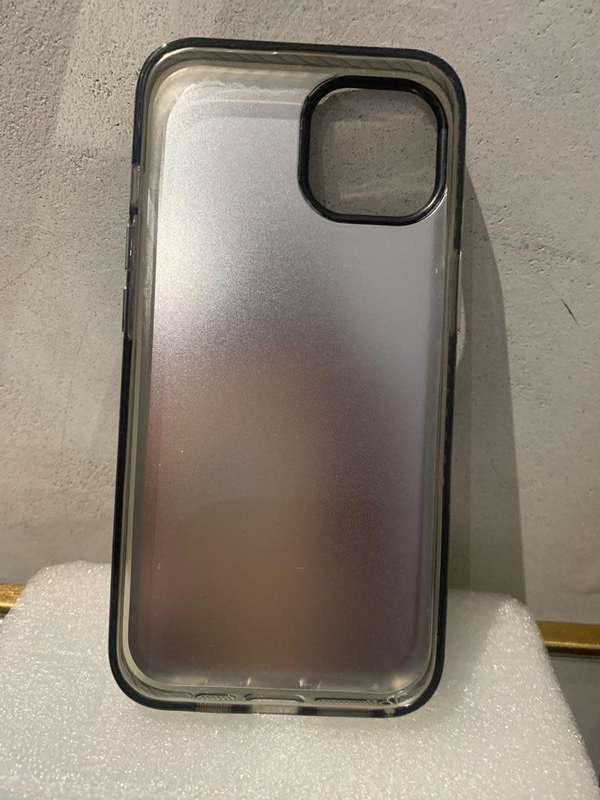 iPhone 15 Pro Karl Lagerfeld iphone case