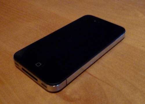 16GIG APPLE IPHONE 4 !! EXCELLENT CONDITION !!