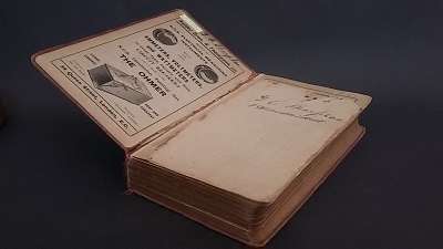 COLLECTIBLE !!     Whittaker's Electrical Engineers Pocket Book dated 1917 - gilt edged pages