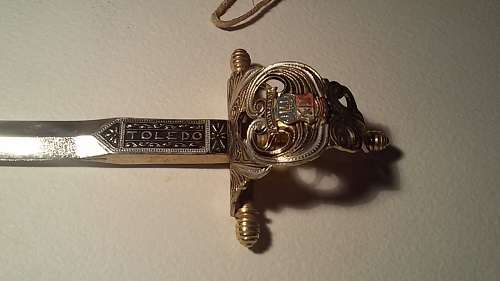 JOB LOT (D) - variety of collectables - have a look