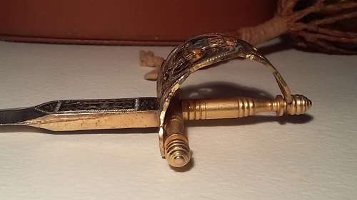 JOB LOT (D) - variety of collectables - have a look
