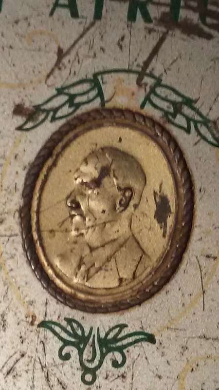 JOB LOT (D) - variety of collectables - have a look