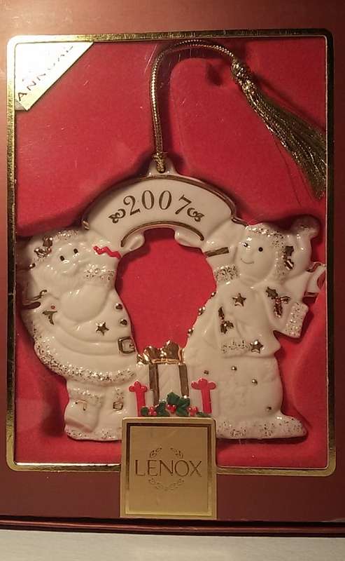JOB LOT (D) - variety of collectables - have a look