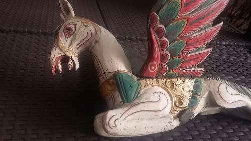 Stunning Hand carved wooden Horse / Pegasus with gilt detail