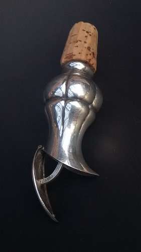 Gorgous Victoria-style plated Wine Pourer - perfect for Christmas