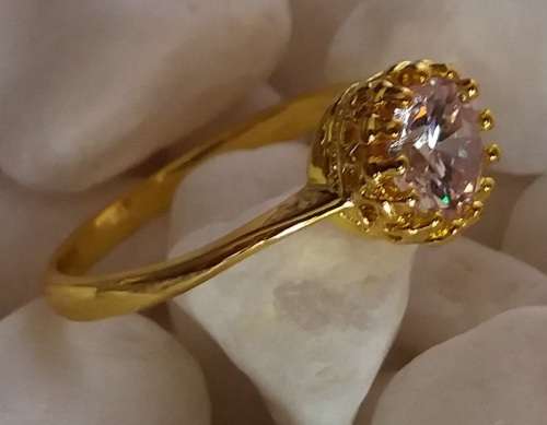 1.28 carat Round Cut Cubic Zirconia Solitaire Ring. 18K Gold Plated. Size 9, R1/2. R3/4