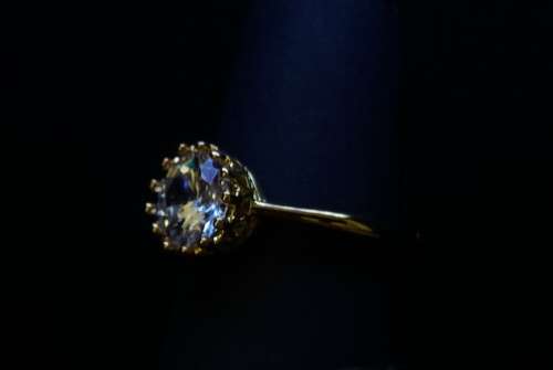 1.28 carat Round Cut Cubic Zirconia Solitaire Ring. 18K Gold Plated. Size 9, R1/2. R3/4