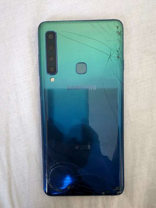 Samsung Galaxy A9 (2018) Dual Dim