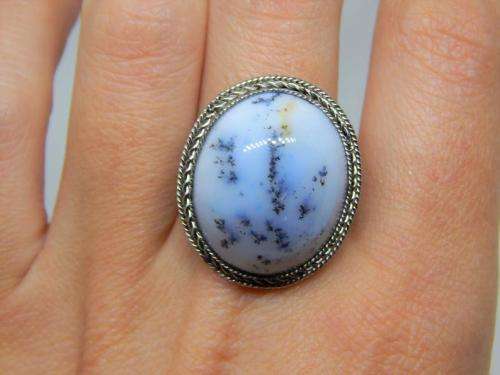 ***Video*** Awsome 1,61ct. Moss Opal Cabochon