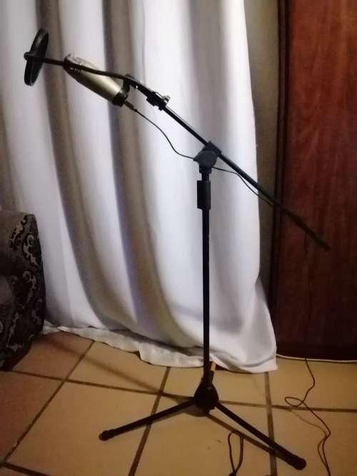 USB condenser microphone, pop filter and microphone stand