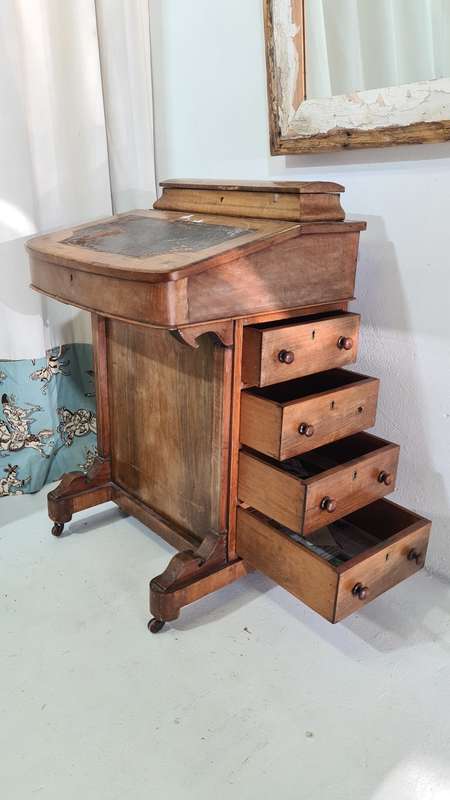 Victorian Inlaid Davenport