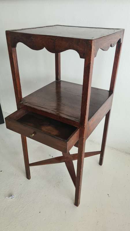 Georgian Mahogany Wash Stand