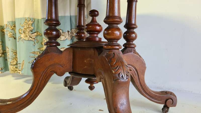Victorian Oval Hall Table