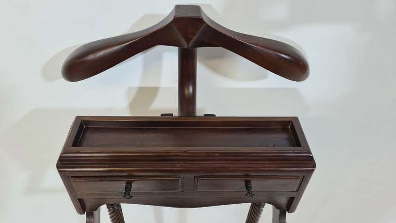Indonesian Teak Dumb Valet